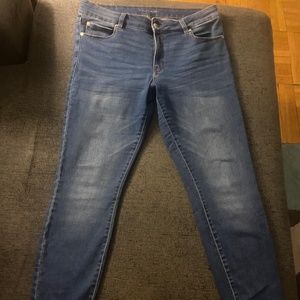Tahari Mid Rise Silk Jeans